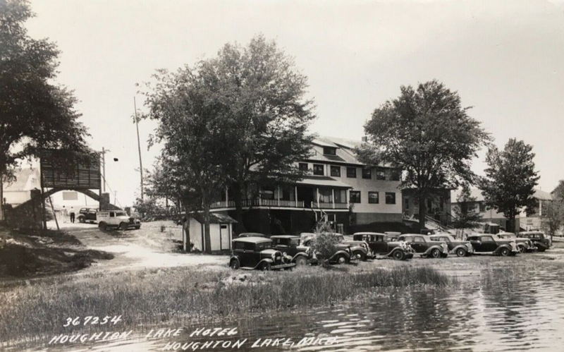 Houghton Lake Hotel - Historical Photo